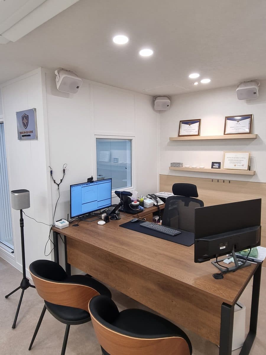 송파 보청기 센터 상담실과 청력측정 장비